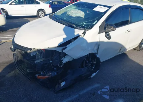 2019 Toyota Corolla Le z USA, uszkodzony, nr VIN 5YFBURHE3KP868097